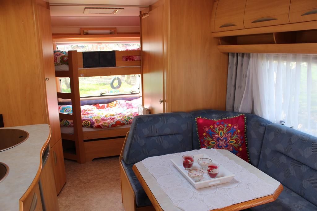 Caravan 'T Koekoeksnest آختيكيركي الغرفة الصورة