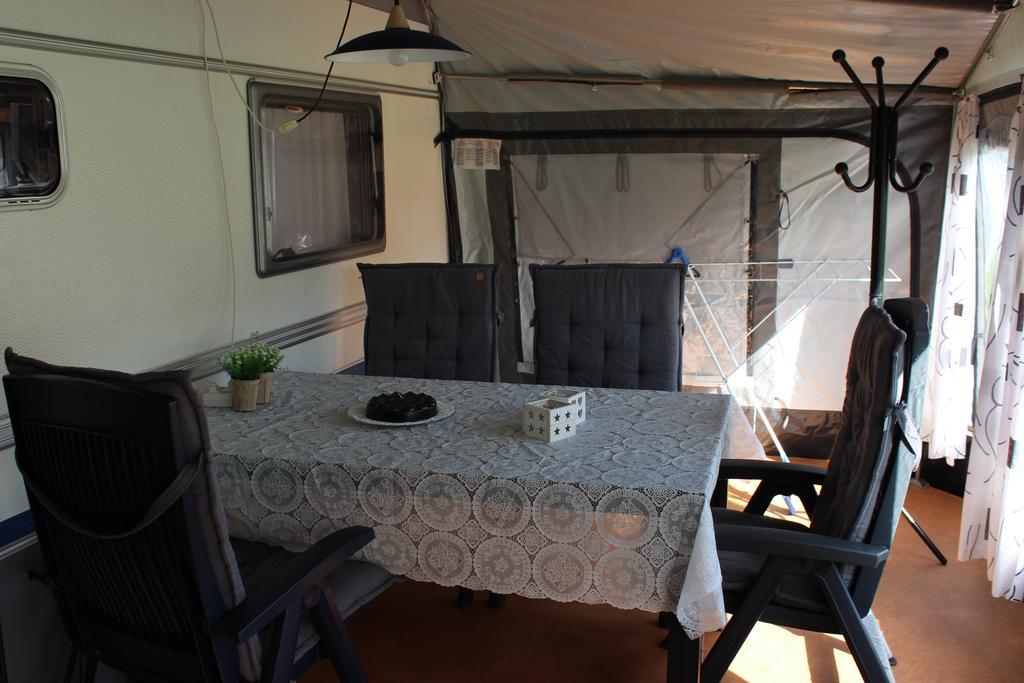 Caravan 'T Koekoeksnest آختيكيركي الغرفة الصورة